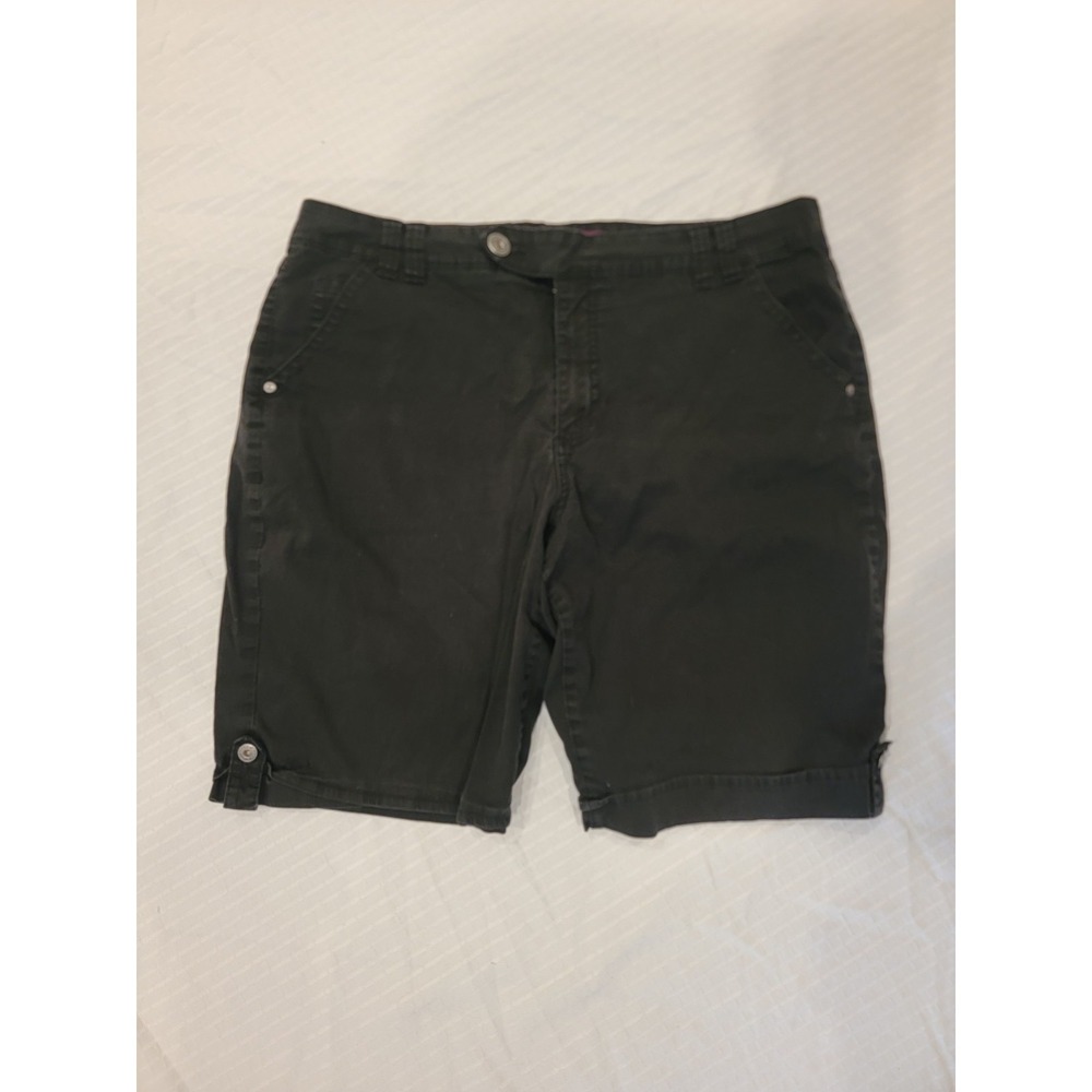 Gloria Vanderbilt Black Pinstripe Shorts Sz 16 Lightweight Stretch‎ Flap Pockets